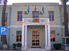 Fier, banorët e Grecallisë përsëri protestë te prefektura, ju mohua toka e përfituar para 23 vjetësh