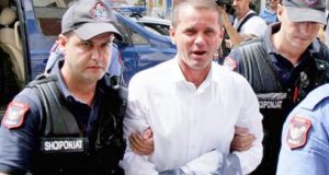 Zbulohen emrat e rremë që ka mbajtur Armando Prenga në Itali