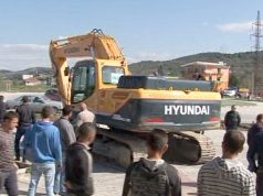 Lushnje, prishja e ndërtimeve, konflikt mes banorëve policisë dhe IKMT-së