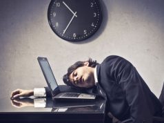 Të rinjtë, punësimin në sektorin publik e konsiderojnë si “pushim në zyrë”