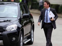 Kandidati i LSI-së “i përvishet” kryeministrit Rama: Është ekonomia o idiot