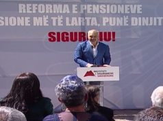 Edi Rama fushatë për Erion Veliajn në Fier, ndërsa Armando Subashi veç duartroket