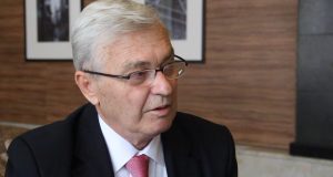 Rexhep Meidani: Kryeministri të mos tregojë “novela”, Rilindja slogan elektoral, rrugëdalja nuk është sulmi ndaj Blushit