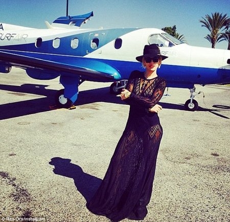 TJETËR SKANDAL NË RINAS/ Nuk pranohet ulja e avionit të Rita Orës