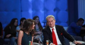 BATUTAT/ Sali Berisha te “Zonë e lirë” përshëndet Angela Martinin, flet edhe për Ben Blushin dhe Edi Ramën