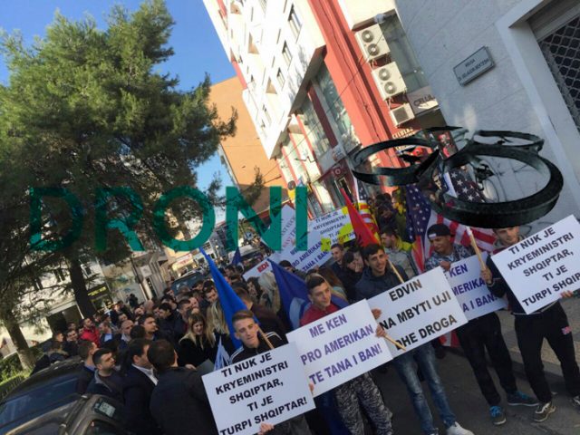 shkoder_proetste_pro_amerikane_37124.jpg