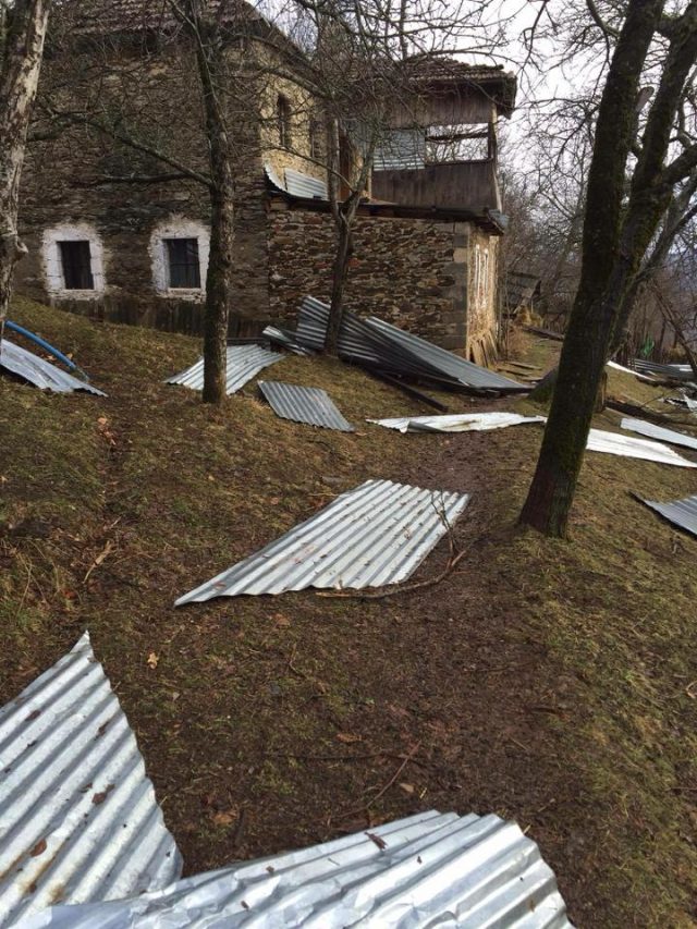 FOTO/Shkatërrimet nga moti në Tropojë