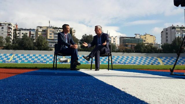 FOTOLAJM/Ja si është shndërruar stadiumi “Selman Stermasi”