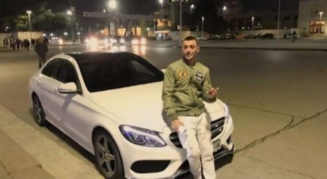 VIDEO/ Ja pamjet e Stresit duke gjuajtur me armë