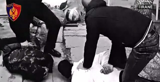 tirane_arrestime_dy_shtrire_per_toke_41920.jpg