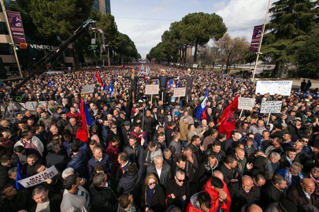 tirane_protesta_18_shkurt_pd1_42417.jpg