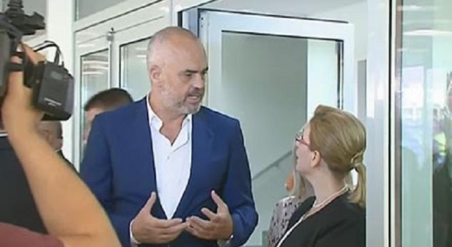 Reagimi i Voltana Ademit për Edi Ramën: Kështu kur fle në shtratin e shokëve