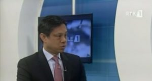 AXHENDA/Hoyt Brian Yee , a do ta zgjidhë sot ngërçin politik