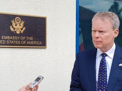 Zgjedhjet në Kosovë, ambasadorët amerikanë votojnë qendrat e votimit