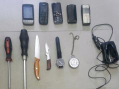 EMRI & FOTO/ Durrës, prangoset 31-vjeçari, i gjendet një arsenal “armësh” për kryerje veprash penale