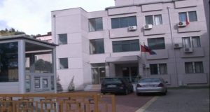 DETAJE & FOTO/ Të dënuarit me gjysmë shekulli burg për vrasjen e biznesmenit fierak në 2011, shpallen të pafajshëm në 2017 dy vëllezërit