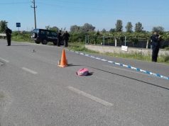 FOTO/ Shoferi përplas dhe lë në gjendje të rëndë 12-vjeçarin