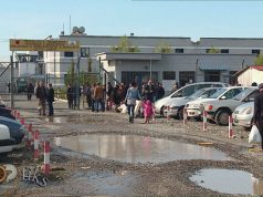 SKANDAL/ Në burgje të fortët privatizojnë qelitë, çmimet abuzive, mungon uji, rrobat, ushqim i pa konsumueshëm