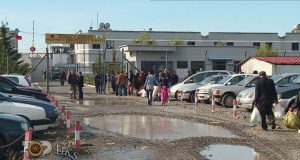 SKANDAL/ Në burgje të fortët privatizojnë qelitë, çmimet abuzive, mungon uji, rrobat, ushqim i pa konsumueshëm