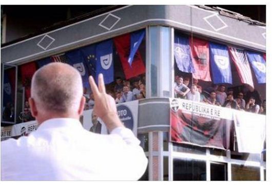 edi rama me dy gishta