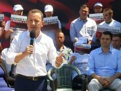 DENONCIMI/ Zyrtarë të PS-LSI po mbledhin kartat e identitetit në Berat