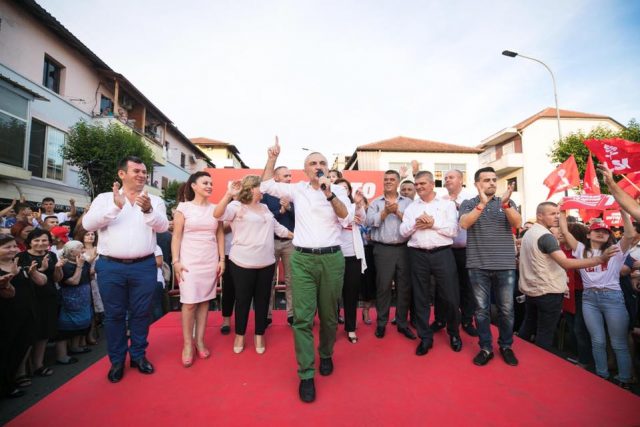 ilir meta miting vlore