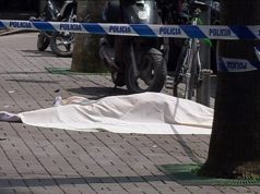 Korçë, vret veten 42 vjeçarja, hidhet nga kati i pestë i pallatit