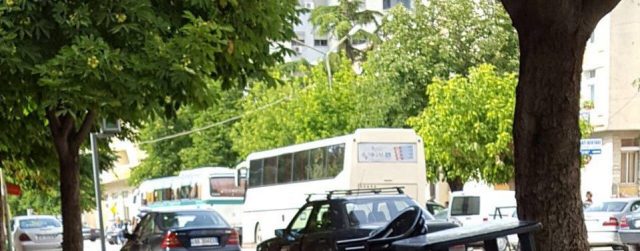 lushnje_autobuset_e_adminsitrates1_47203.jpg