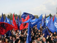 EMRAT/ PD dorëzon në KQZ listën e plotë, ja 140 kandidatët në 12 qarqe