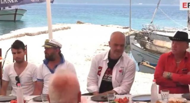 rama-me-peshkataret-655x356