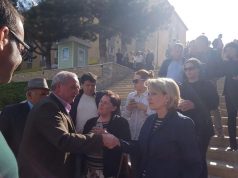 FOTO SKANDAL/ Kukës, një mister mosha dhe shkollimi i kandidates së PS