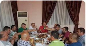 FOTO SKANDAL/ Kryegardiani i ri Arben Çuko, “ha Muço…, pi Muço” me Muço trafikantin