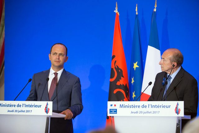 Ditmir Bushati, minsigtri brendshem francez