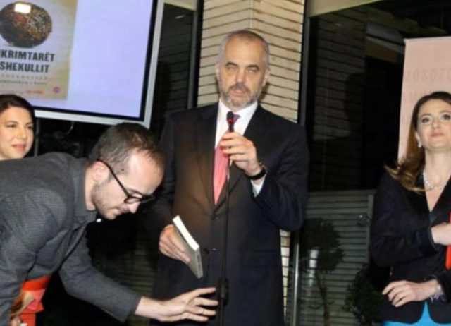 Edi Rama si i droguar1