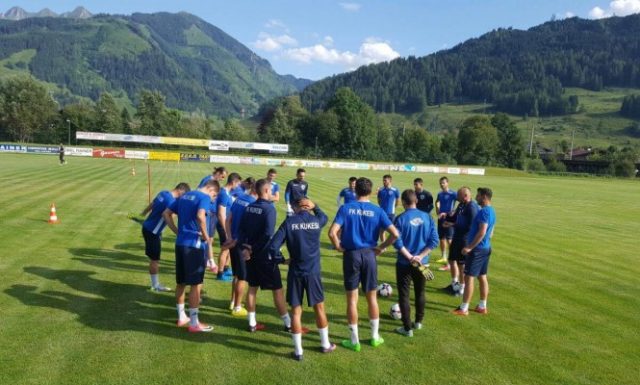 Kukesi, lojtaret e futbollit1