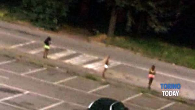 Prostitute via Ala di Stura-2