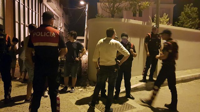 Shkoder, policia naten