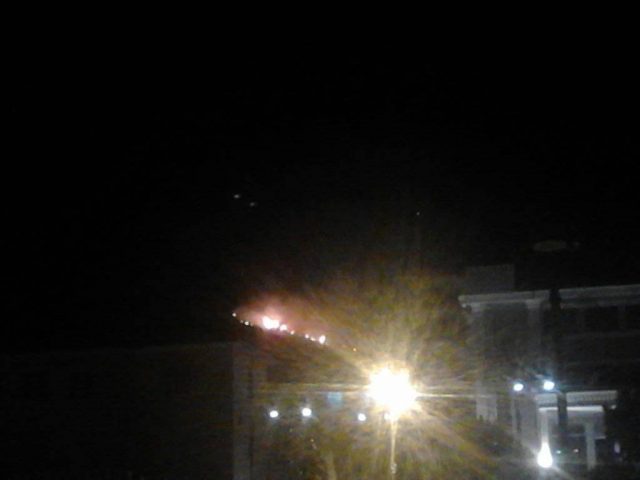 Tepelene, zjarr naten2