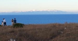 FOTO LAJM/ Malet e Shqipërisë magjepsin italianët…, nga 70 km distancë