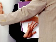 Divjakë, qejfliu 74-vjeçar “i zë pritë” 41-vjeçares dhe “i këndon” “I want your sex”