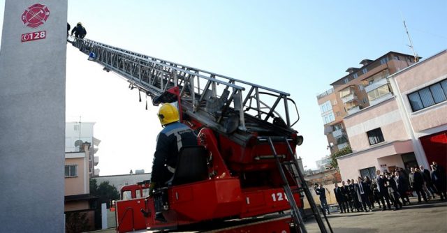 auto_zjarrfikes1500993942