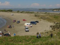 Zvërnec, mbytet fëmija, nëna tenton ta shpëtojë por…