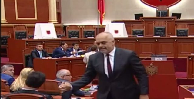 Edi rama - Flamur Nola