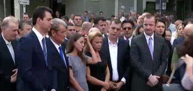 Homazhe Azem hajdari