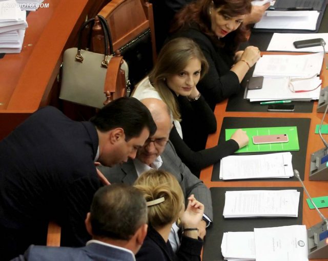 Lulzim Basha - Monika Kryemadhi