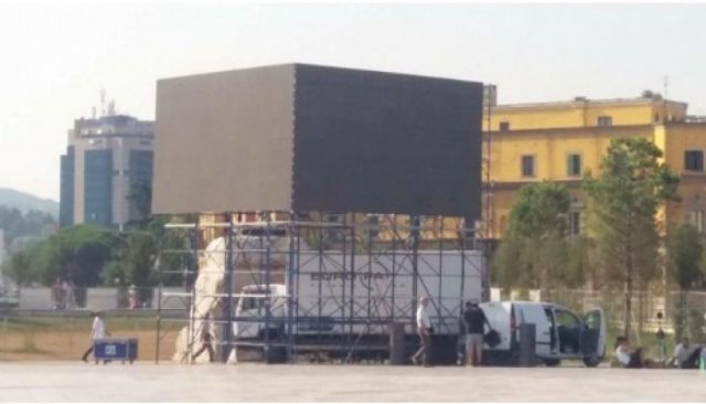 busti i skenderbeut mbuluar