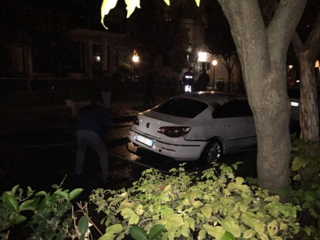 Makina e shperhtyer Shkoder