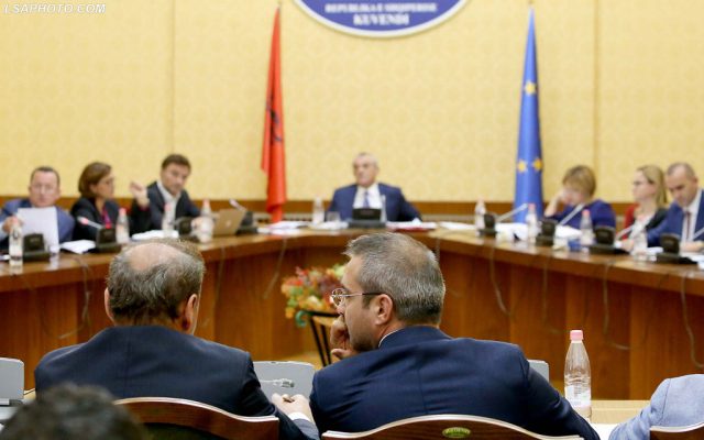 Saimir TAhiri, Keshilli-per-rregulloren-seanca-per-imunitetin-e-Tahirit