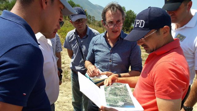 Saimir Tahiri - Tim Judah