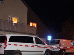 Krim në familje, burri ther gruan në sy të dy fëmijëve